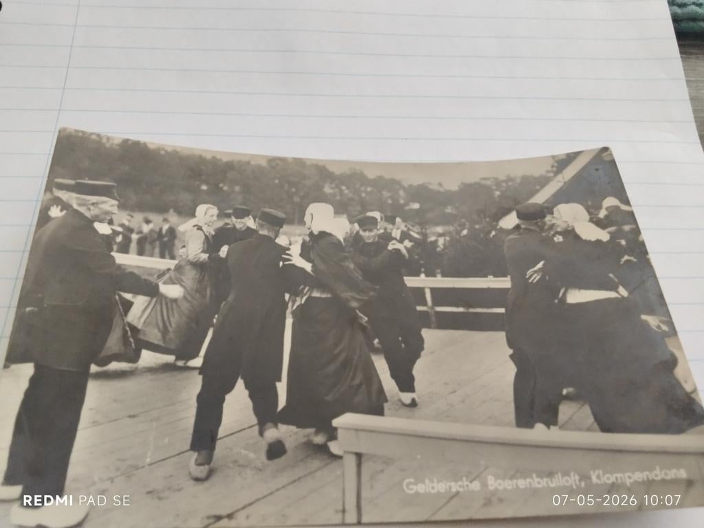 :Gelderse Boerenbruiloft Klompendans, details zie Foto's., Ophalen of Verzenden, Voor 1940, Zo goed als nieuw