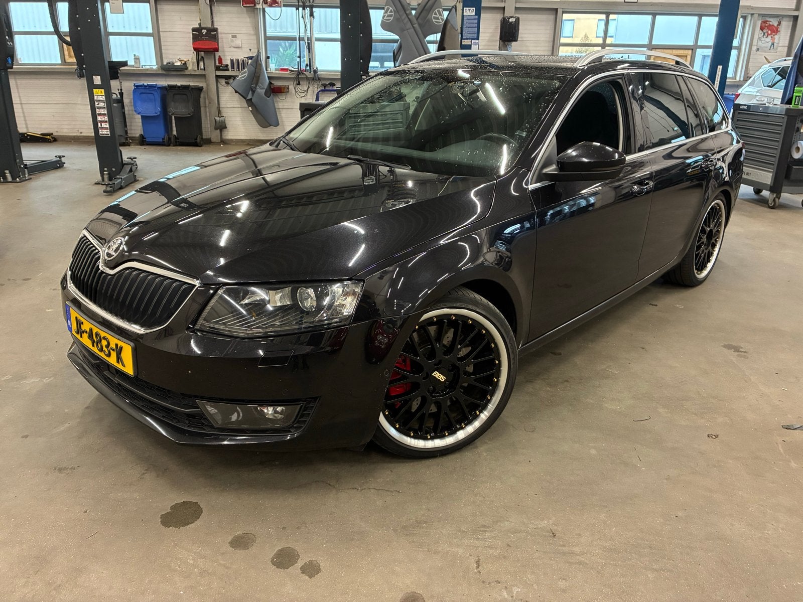 Skoda Octavia 1.4 TSI 110kW / 150pk Combi van 2016, Voorwielaandrijving, Zwart, 4 cilinders, Zwart