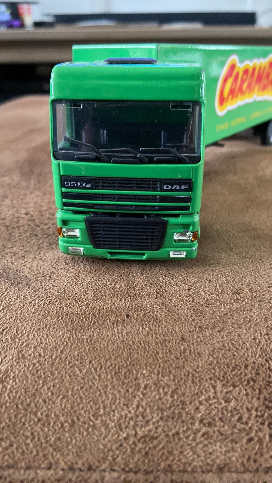 Lion toys DAF 95 XF carambar, Hobby en Vrije tijd, Modelauto's | 1:50, Ophalen of Verzenden, Zo goed als nieuw, Bus of Vrachtwagen