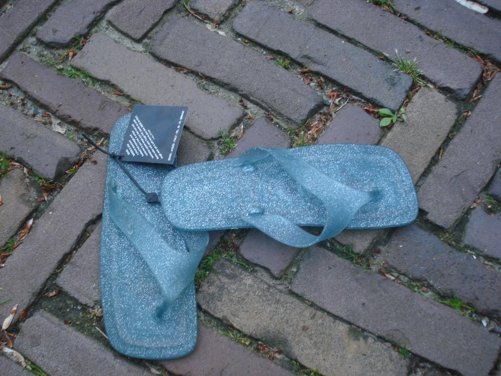 SENSI TEENSLIPPERS BLAUW 37 NIEUW GRATIS VERZENDING PER POST, Slippers, Nieuw, Sensi Teenslippers, Verzenden