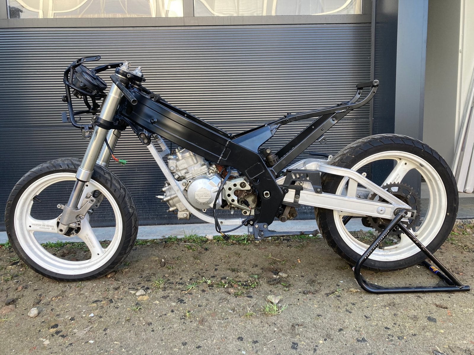 Suzuki RGV 250 VJ 21 / Aprillia RS 250 project, Motoren, Ophalen, Gebruikt