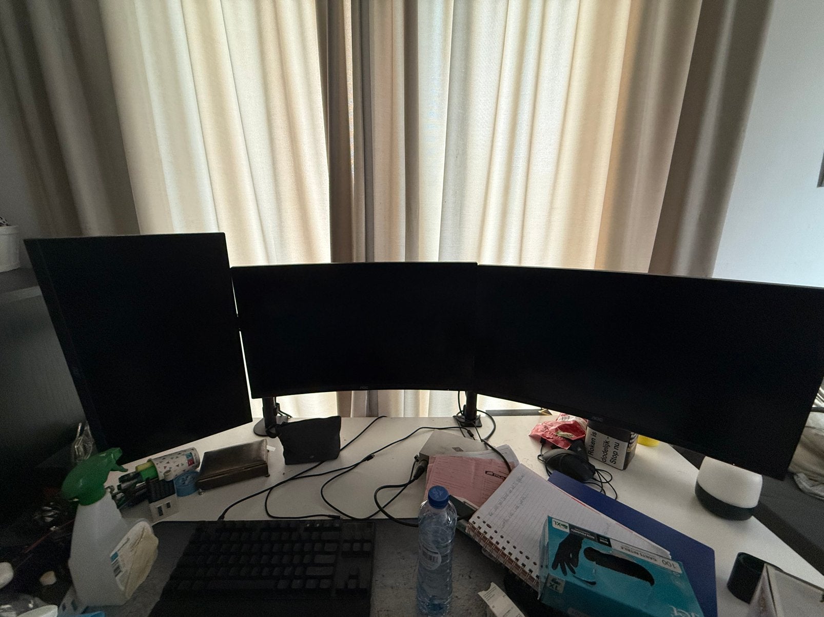 3 monitoren met 2 keer een monitor arm, Curved, 27/24, Minder dan 1 ms, Zo goed als nieuw
