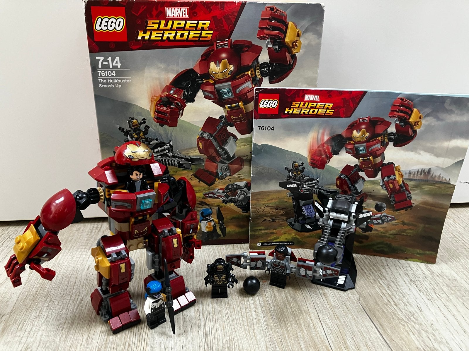 Lego Marvel Super Heroes Hulkbuster Smash-up 76104 compleet, Marvel, Lego, Ophalen of Verzenden, Zo goed als nieuw