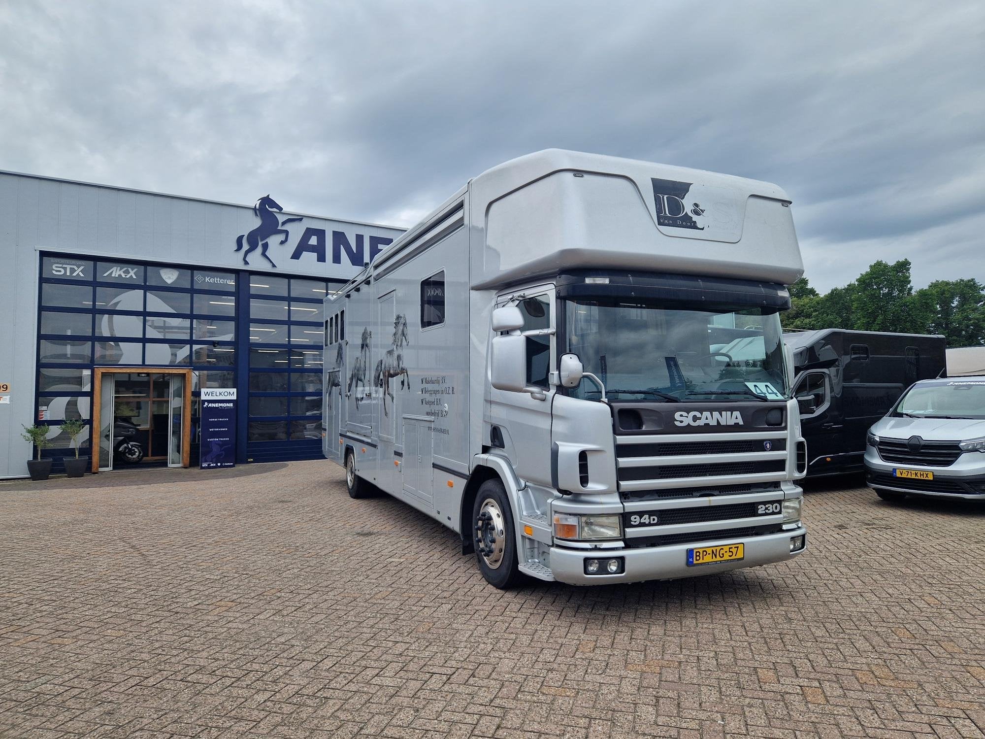 Scania P94 Scania Roelofsen 5prds paardenwagen met living, Gebruikt, Overige typen