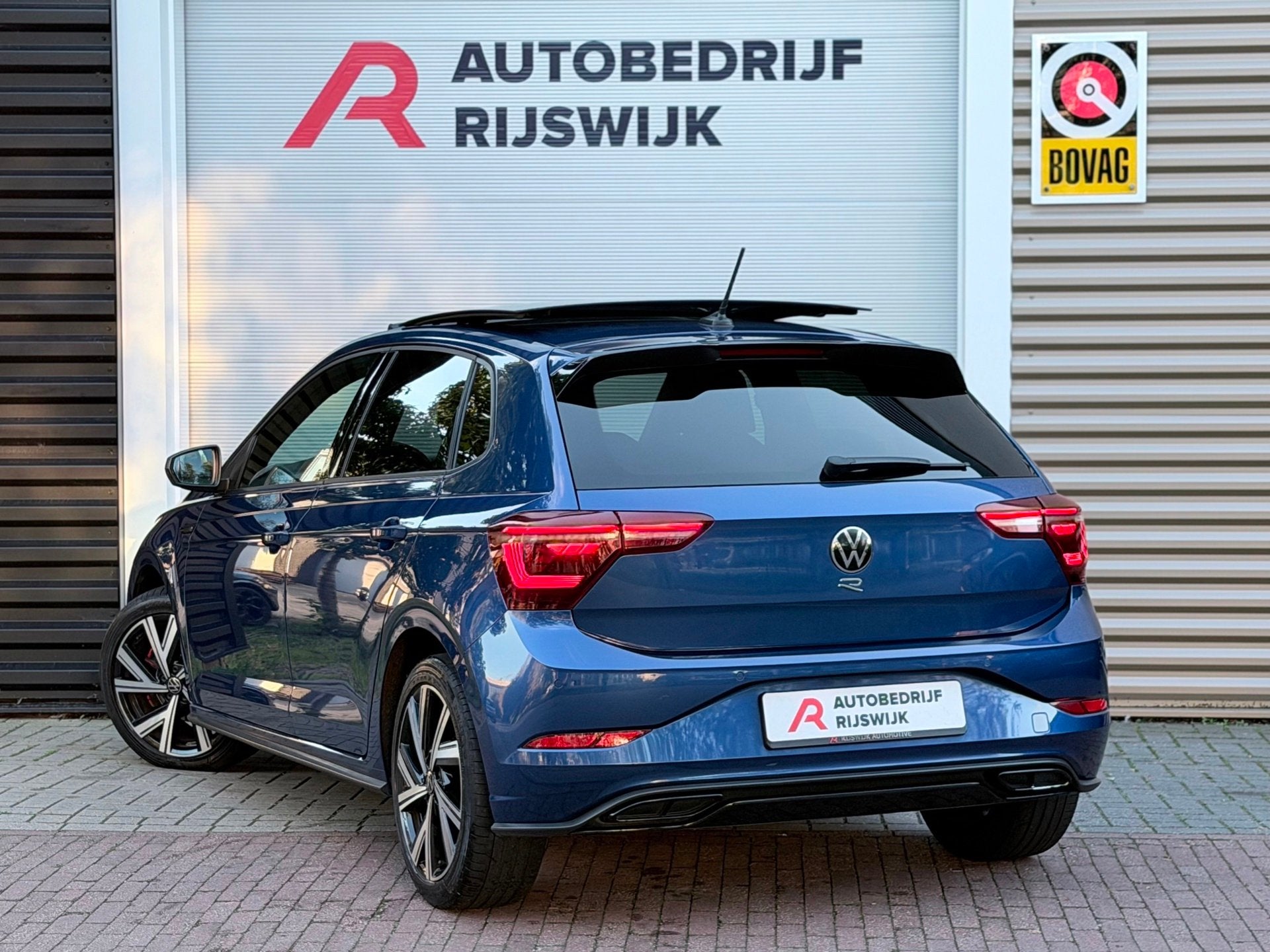 Volkswagen Polo 1.0 TSI R-Line Pano/Xenon/Camera, Auto's, Euro 6, Blauw, Alcantara, Bedrijf