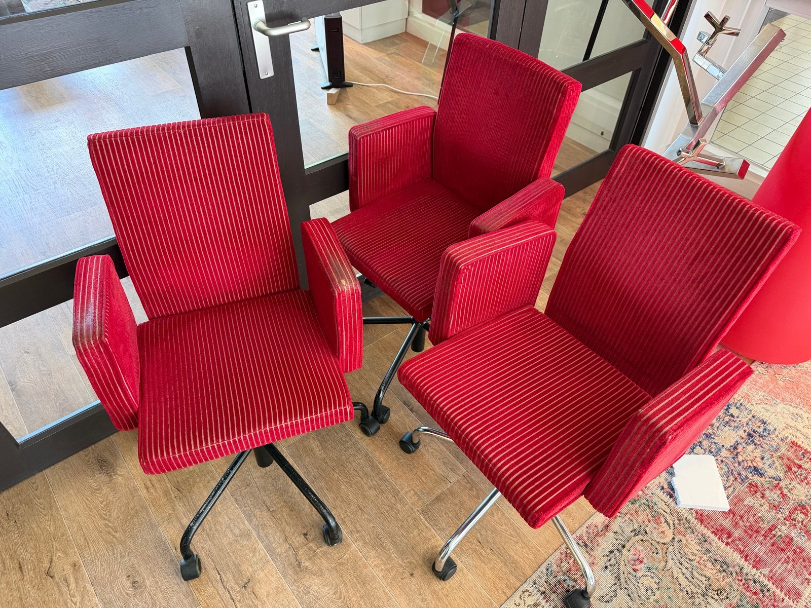 GRATIS 6 rode bureaustoelen - Pub & Club by Bulo, Ophalen, Gebruikt, Rood, Bureaustoel