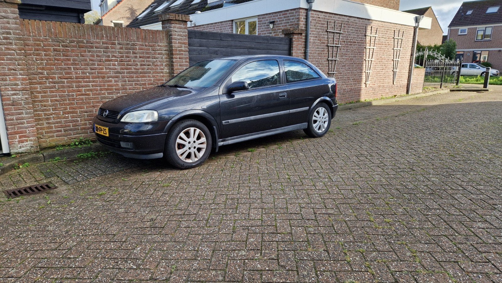 Opel Astra 1.6 I 16V 2000 Zwart, Auto's, Voorwielaandrijving, Elektrische ramen, Zwart, 4 cilinders