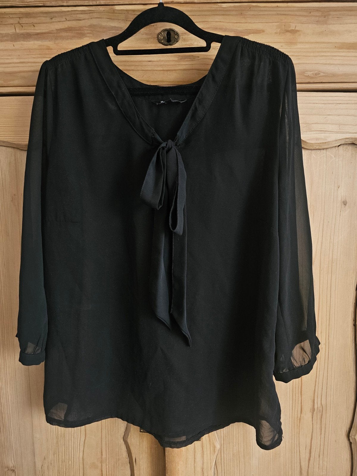 Zwarte blouse met strikdetail - MS Mode maat 40., Maat 38/40 (M), Zwart, Nieuw, Ophalen of Verzenden