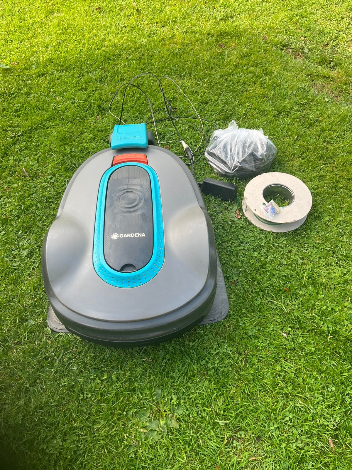 Gardena Sileno Life 1250 robotmaaier met toebehoren, 1250 m2, -, Bestuurbaar via app, -, Ophalen of Verzenden