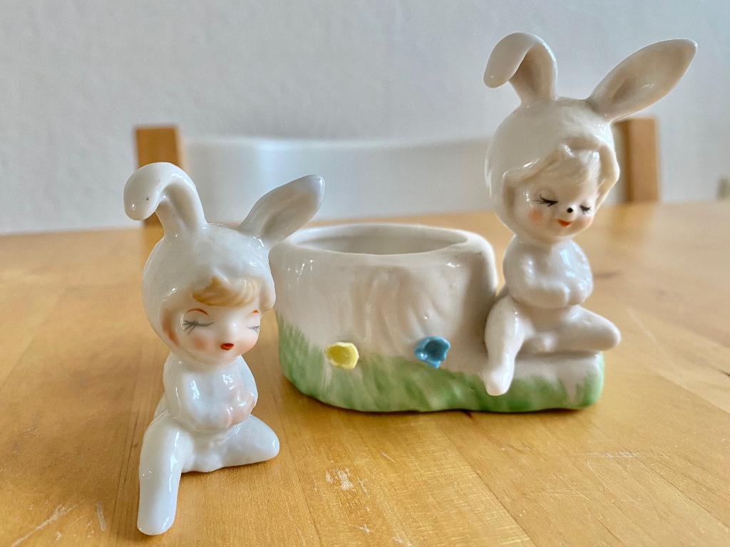 2x Vintage pasen porselein konijn pixie elfjes zgan, Ophalen of Verzenden, Zo goed als nieuw