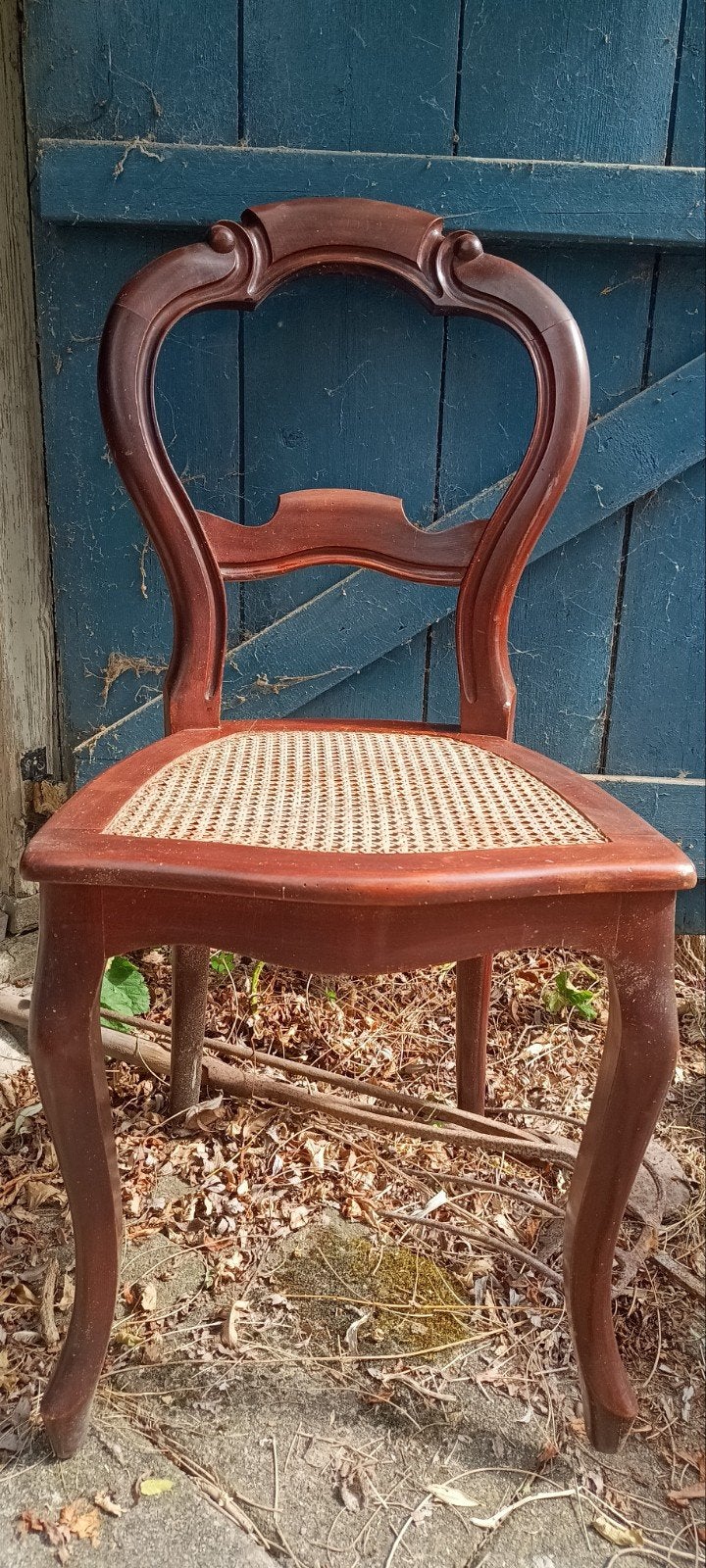 4 antieke houten stoelen met rieten zitting, Ophalen