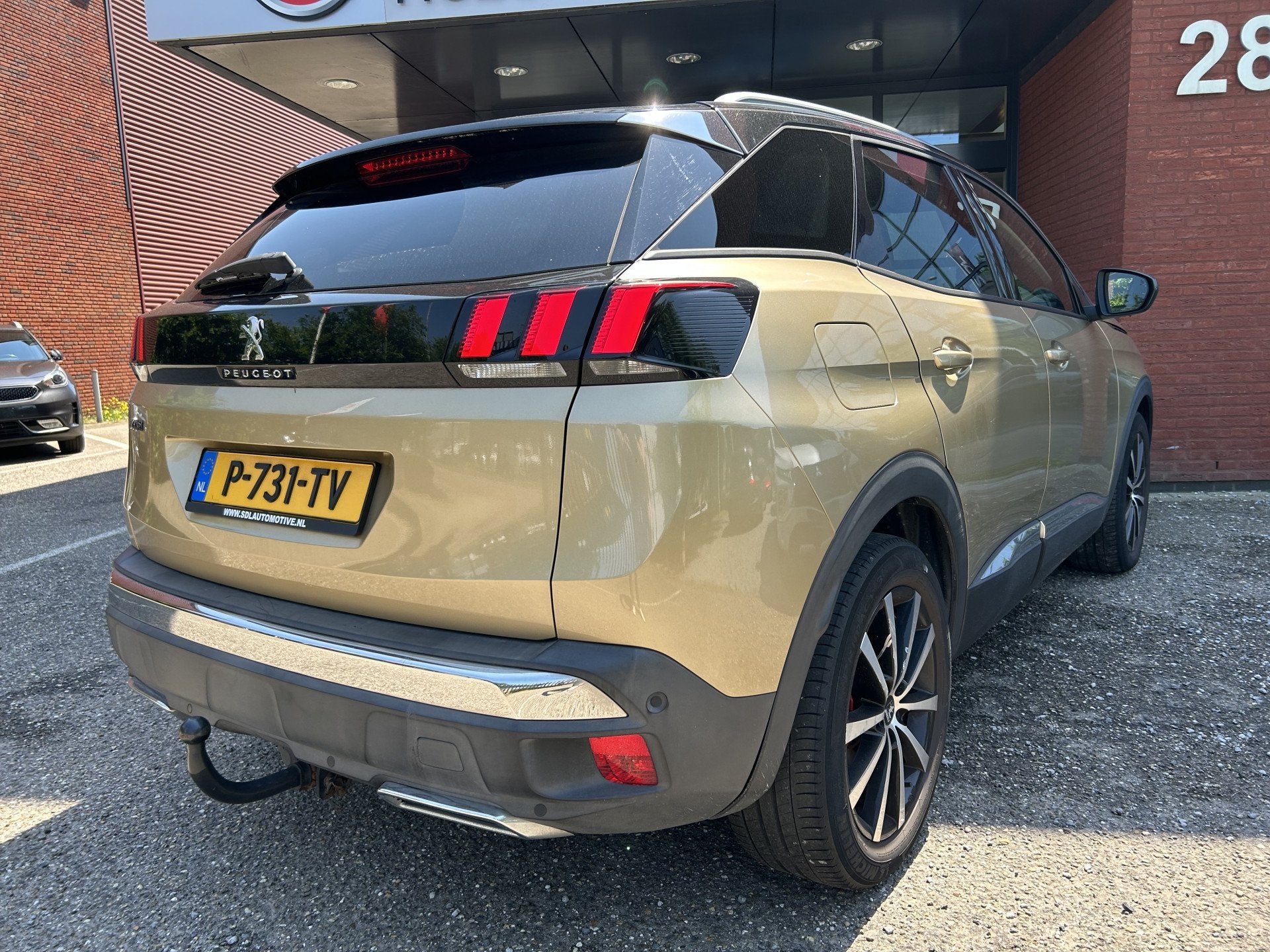 Peugeot 3008 1.2 130 PK TURBO Première // LED // FOCAL AUDI, Gebruikt, Euro 6, 1199 cc, Automatische klimaatregeling