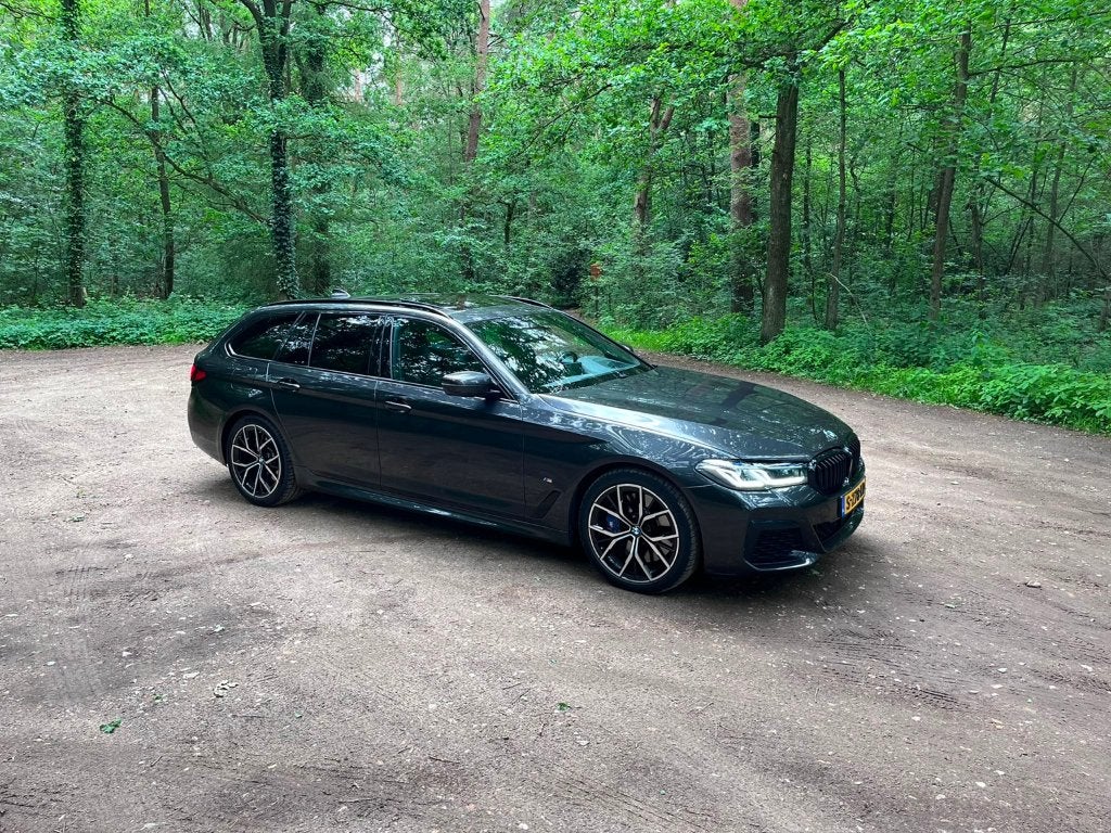 BMW 5-Serie 530d 286pk Xdrive Aut 2021 Grijs, Automaat, 2993 cc, 2000 kg, Vierwielaandrijving