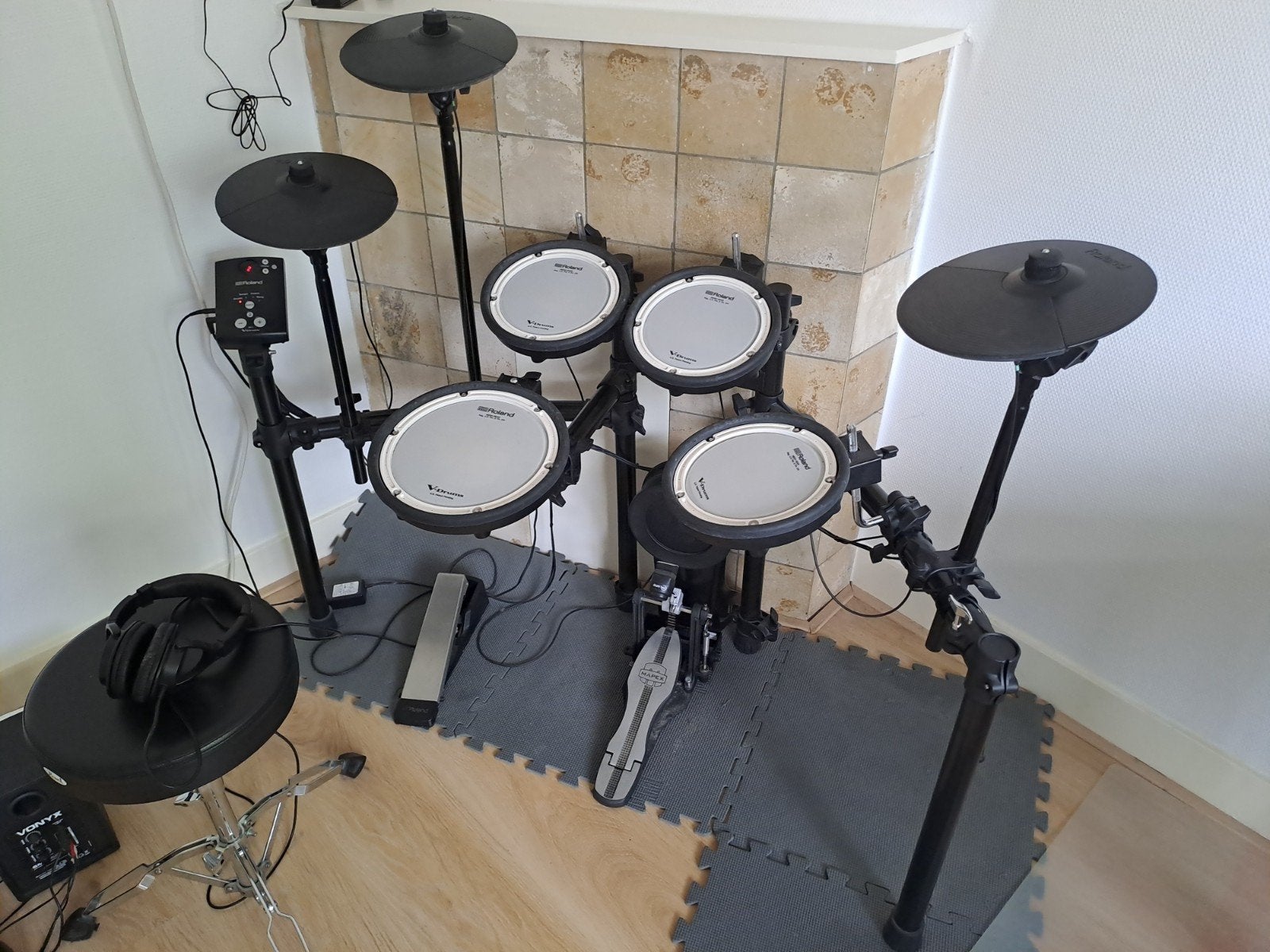 Roland V-Drums TD-1 Elektronisch Drumstel met Accessoires, Muziek en Instrumenten, Drumstellen en Slagwerk, Ophalen, Gebruikt