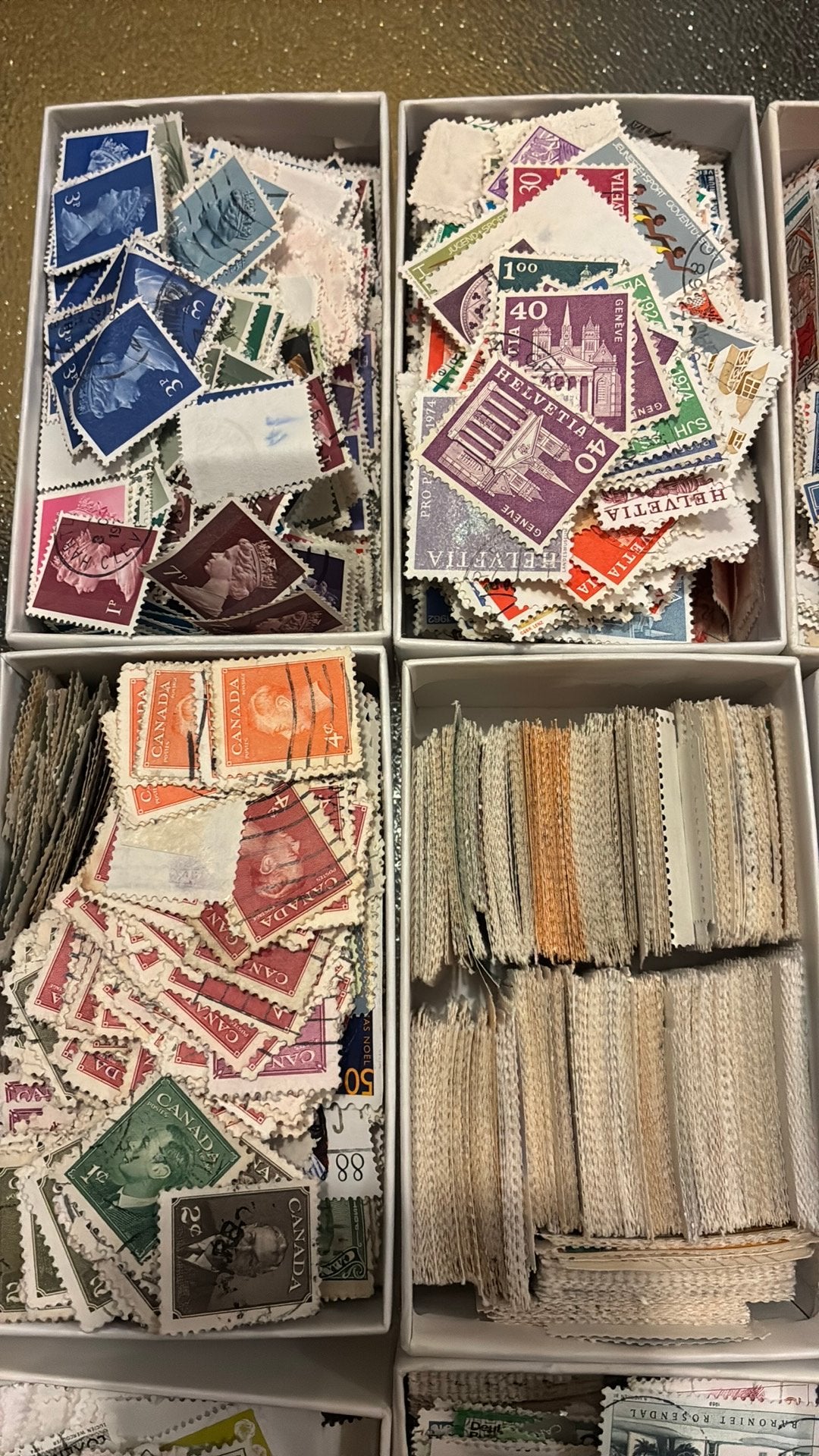 9 doosjes afgeweekte zegels /plm 5400 stuks, Ophalen of Verzenden, Buitenland