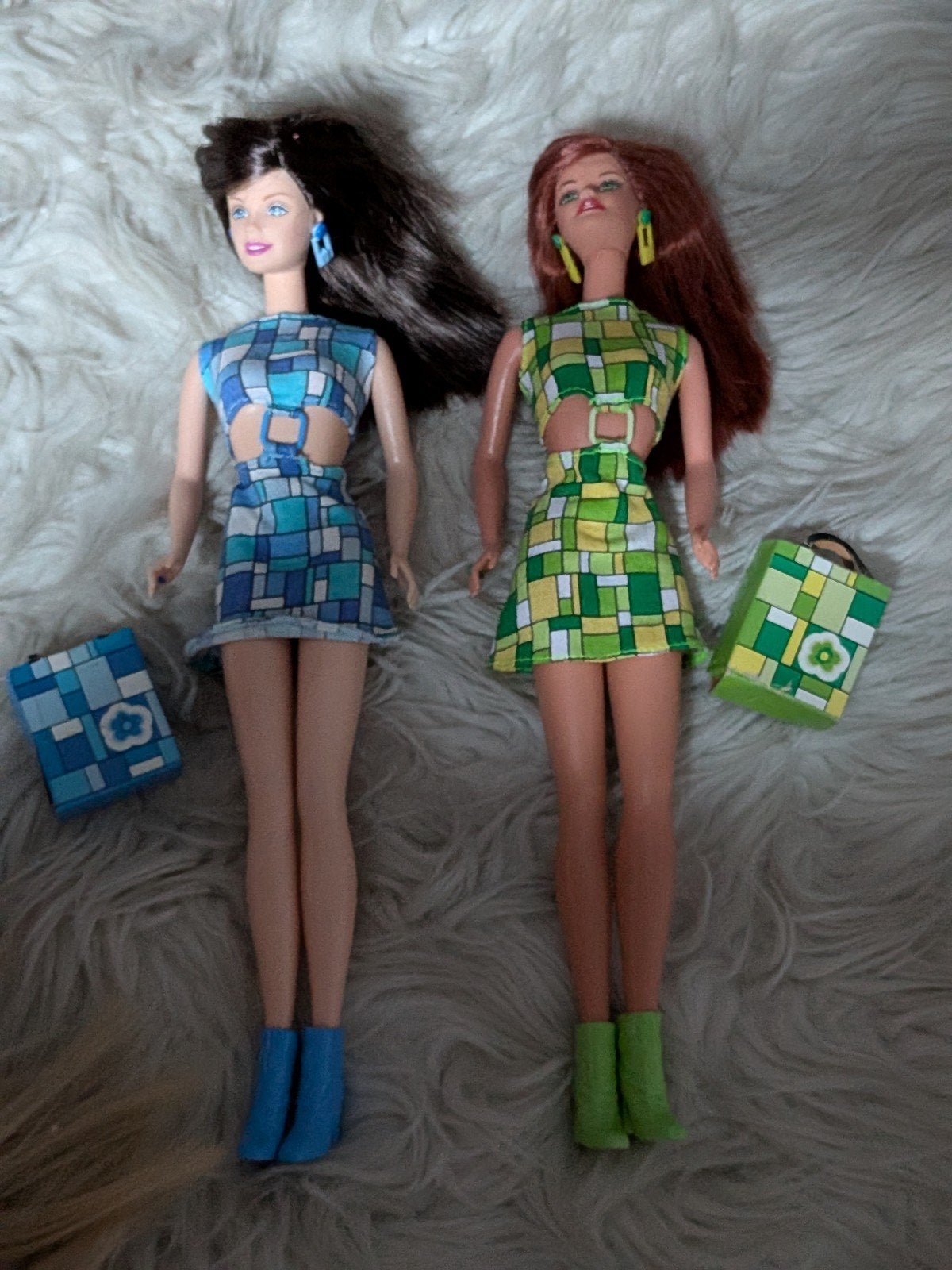 Barbie poppen set met bijpassende outfits en tassen vintage, Ophalen of Verzenden, Zo goed als nieuw