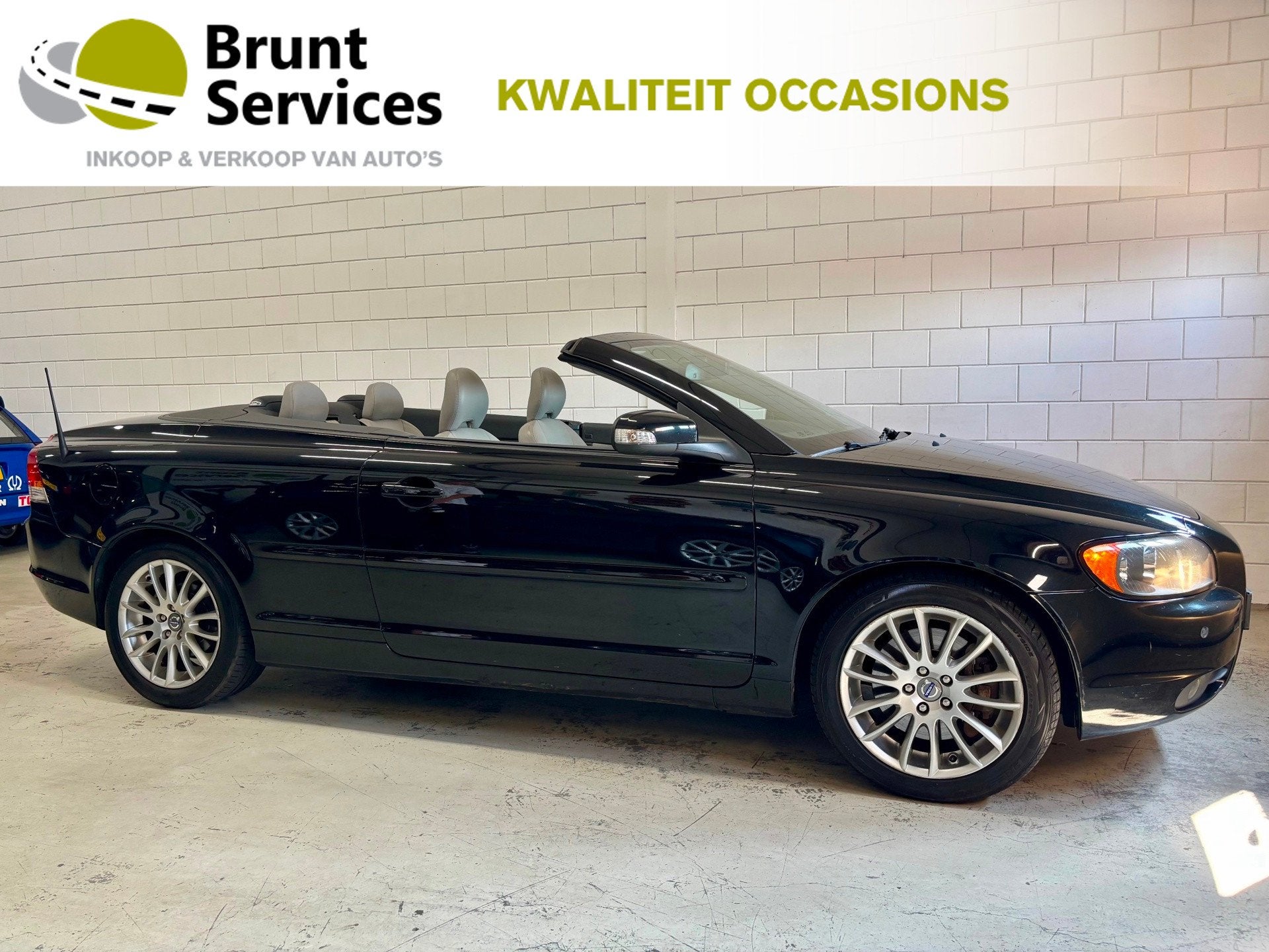 Volvo C70 Convertible 2.4 Momentum Bj.08|Leder|Pdc|Airco|Ond, Voorwielaandrijving, C70, Gebruikt, Beige