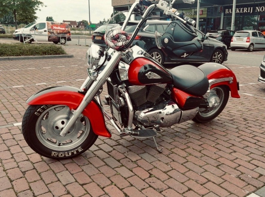 Suzuki Intruder 1500cc Chopper - Rood/Zwart, Motoren, Particulier, Gebruikt, Chopper