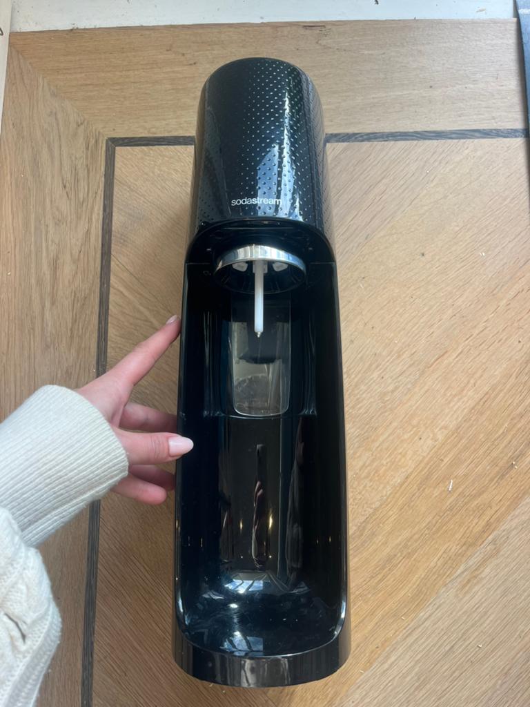 Soda stream zwart met fles, Ophalen of Verzenden, Zo goed als nieuw