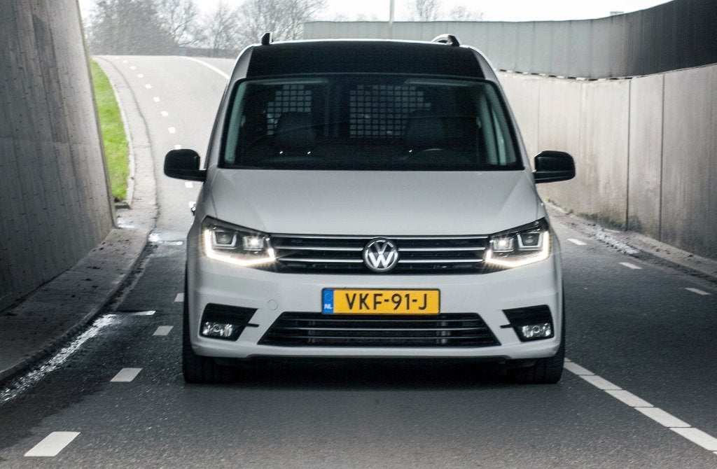 Volkswagen Caddy MK4 Edit 35  DSG Led L1H1 DSG 2.0 TDI, Auto's, 4 cilinders, 700 kg, Volkswagen, Leder en Stof