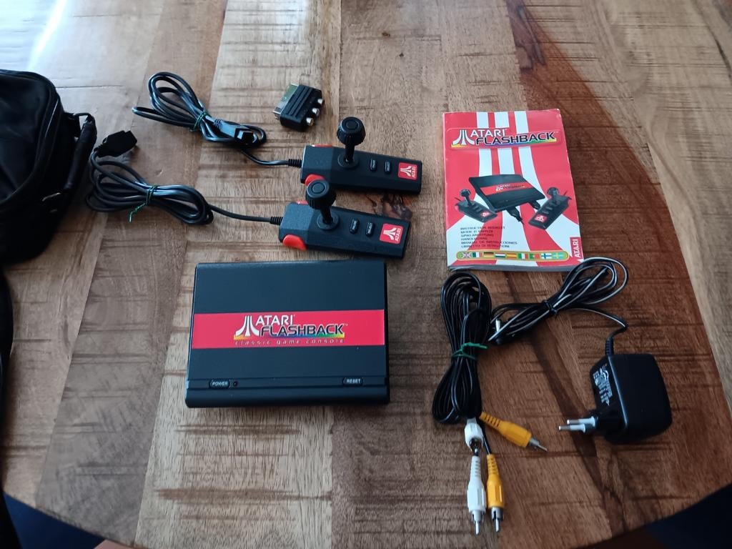 Atari flashback mini 7800, Spelcomputers en Games, Spelcomputers | Atari, Ophalen of Verzenden, Gebruikt, Met 2 controllers, Atari 7800 of Flashback