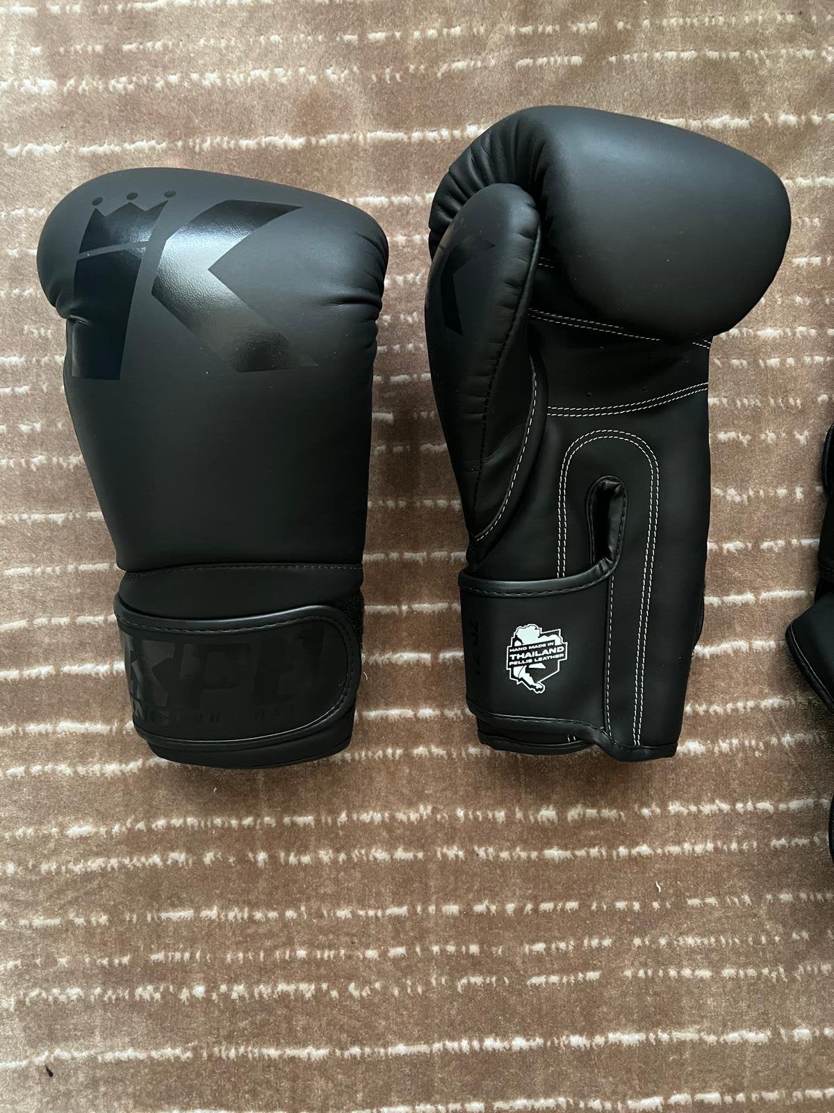 King pro boxing handschoenen. Maat 12 oz. Amper gebruikt., Ophalen of Verzenden, Zo goed als nieuw, Bokshandschoenen