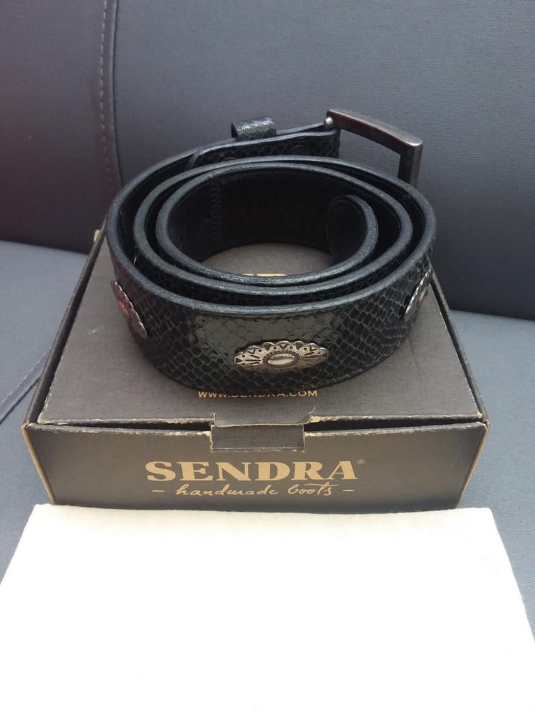 Leren Sendra riem maat 85 zwart met zilverkleurige details, Kleding | Dames, Sendra, Ophalen of Verzenden