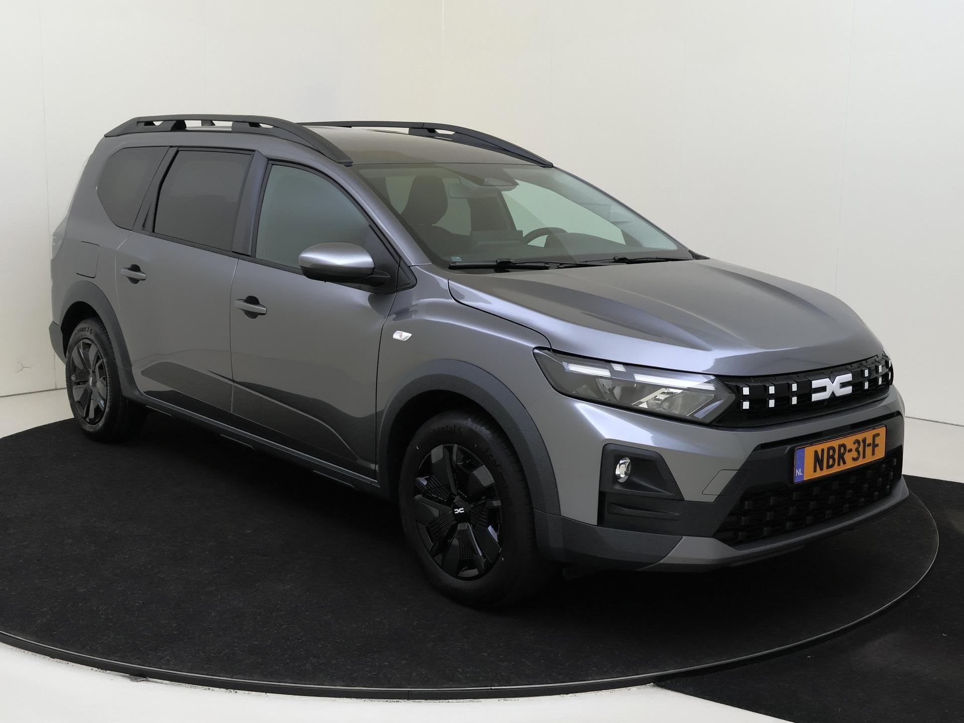 Dacia Jogger 1.8 hybrid 155 expression AUTOMAAT | Pack Comfo, Auto's, Dealer onderhouden, Euro 6, 715 kg, Origineel Nederlands