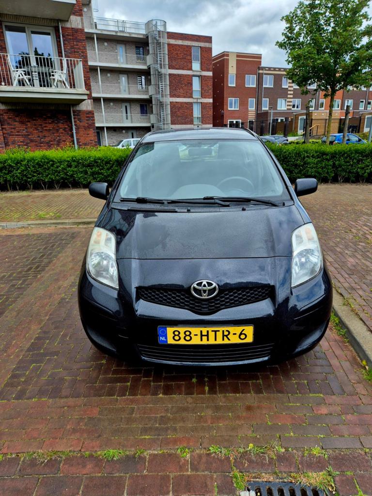 Toyota Yaris 1.0 12V Vvt-i 5DR Terra 2009 Zwart, Voorwielaandrijving, 40 €/maand, 750 kg, Zwart
