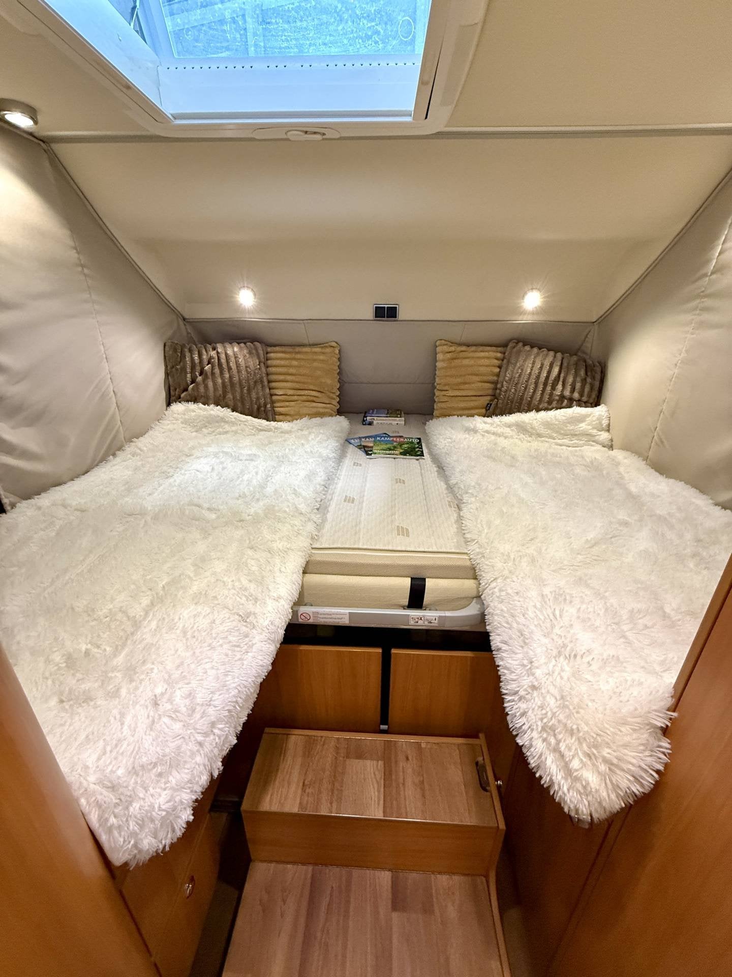 Hymer Duo Mobil B634 SL Automaat 180 Pk Rondzit Arktis-pakke, Info@trmbv.nl, Tot en met 2, 7 tot 8 meter, Bedrijf
