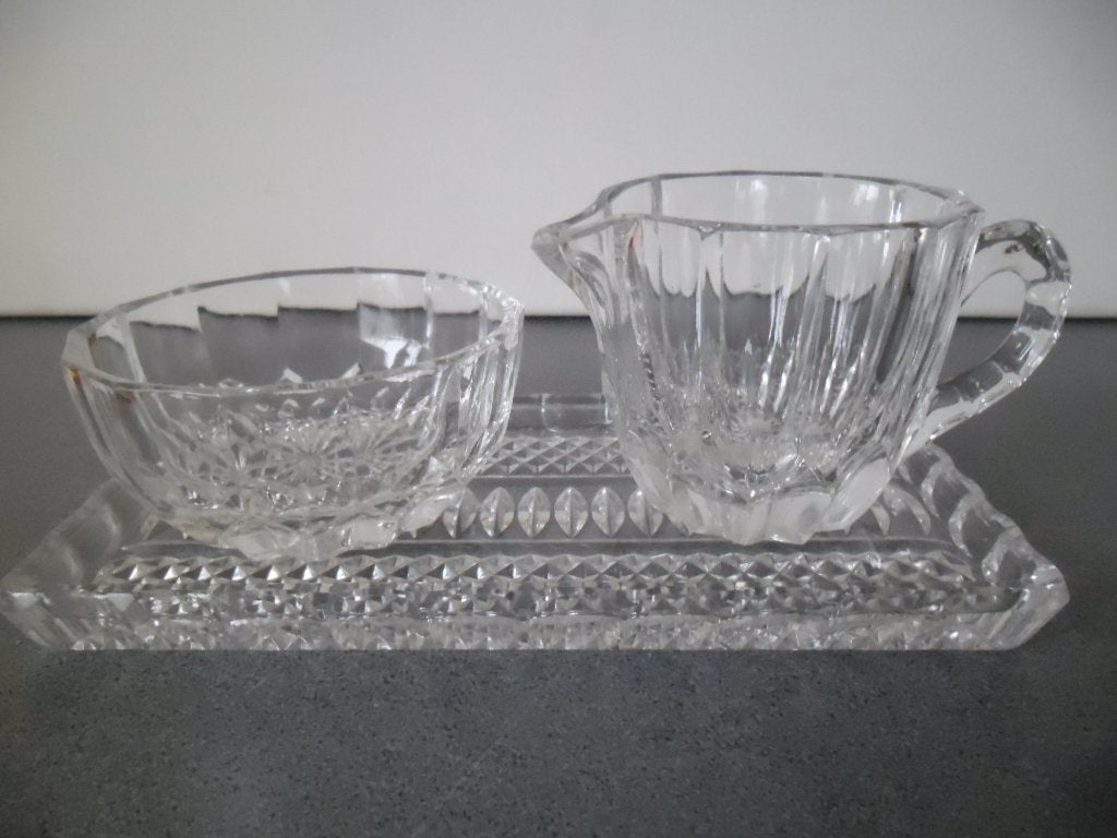 Kristallen Roomstel met suikerschaaltje, melkkannetje,tabeau, Ophalen