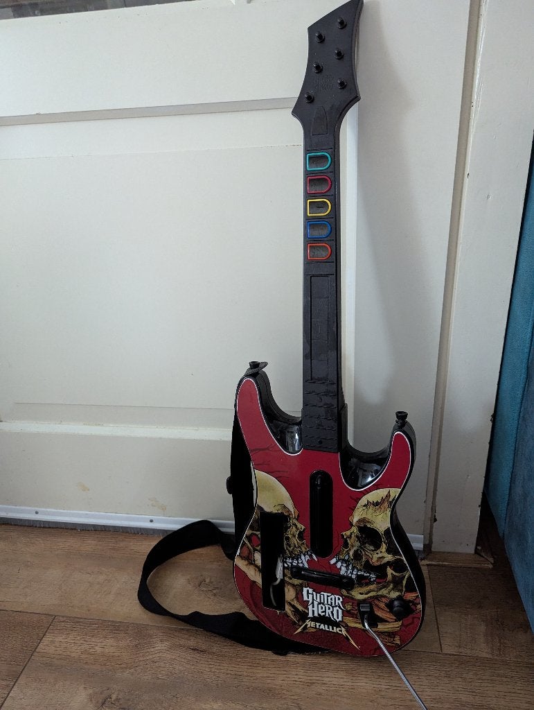 Wii Guitar Hero Gitaar Metallica met Draagband, Ophalen of Verzenden, Zo goed als nieuw, Sport, 3 spelers of meer