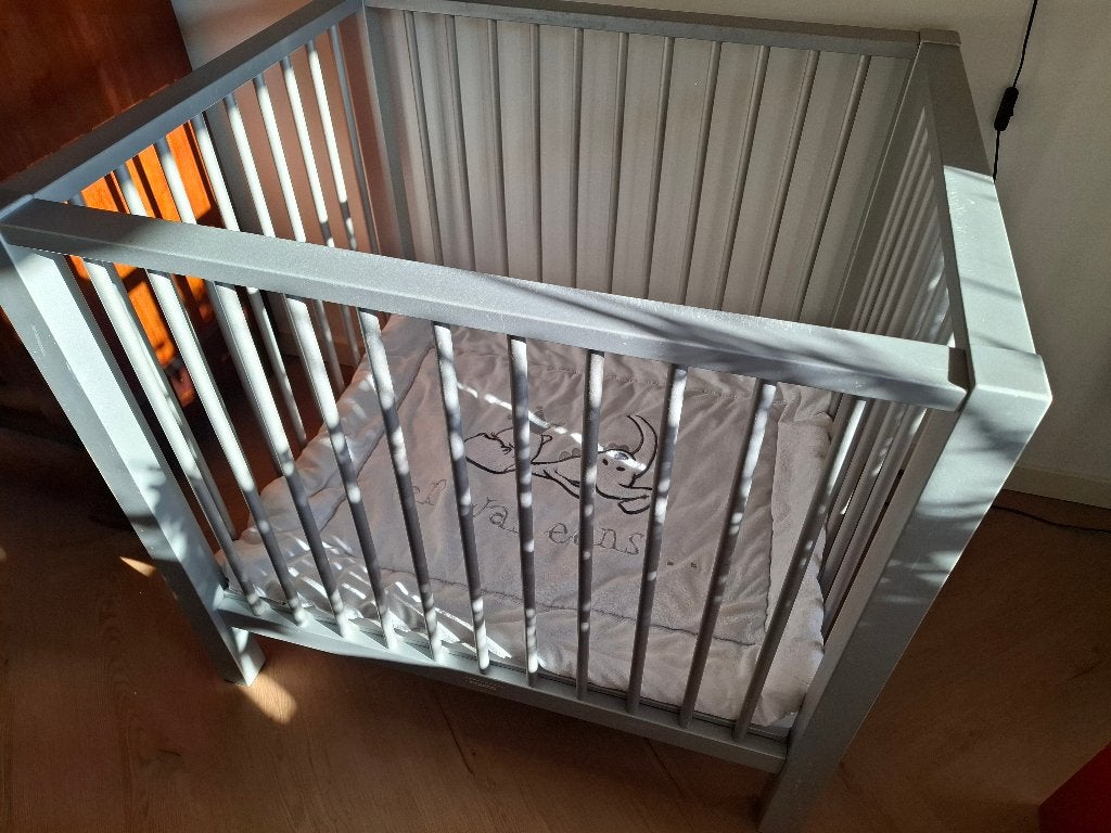 Box Bopita grijs met boxkleed Prénatal, Kinderen en Baby's, Boxen, Ophalen, Gebruikt, Rechthoekig, In hoogte verstelbaar