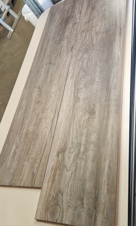 Restpartij 17 m2 laminaat Surprise Tiles Plus STP818., Ophalen, Nieuw, 10 tot 25 m², Laminaat
