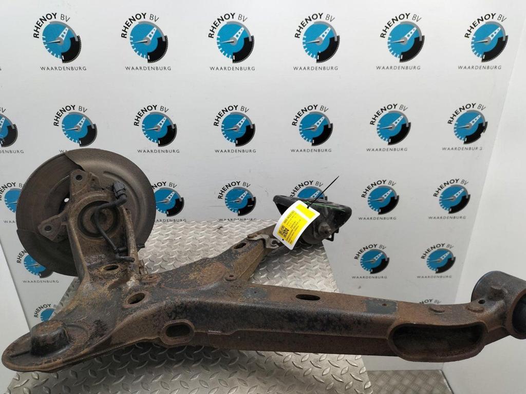 PEUGEOT EXPERT DRAAGARM ONDER LA 2018, Ophalen of Verzenden, Gebruikt, Stiba lid