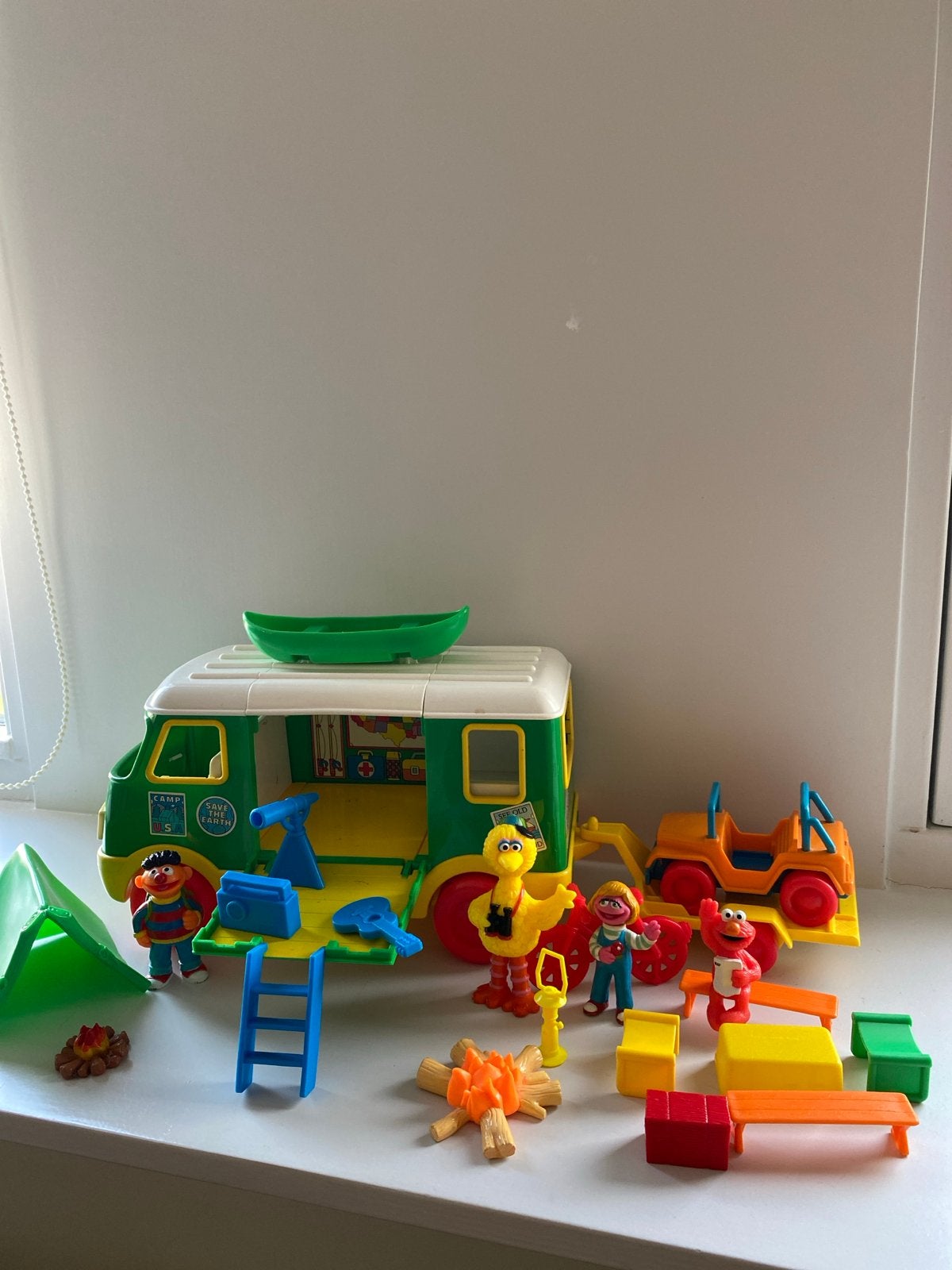 Bert en Ernie Camper met veel speelattributen, Ophalen of Verzenden, Gebruikt, Jongen of Meisje