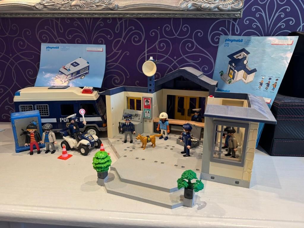 Playmobil 3165/5718 – Politiebureau, Ophalen of Verzenden, Zo goed als nieuw