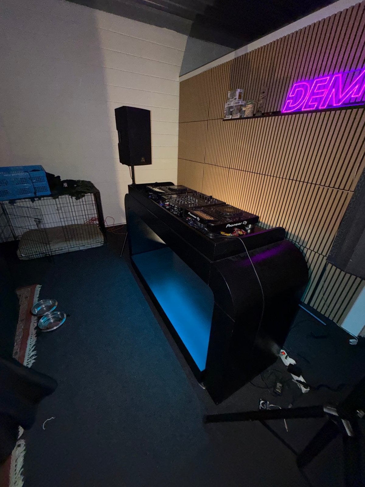 DJ booth / DJ meubel met LED-verlichting, Ophalen, Zo goed als nieuw, Dj-set, Pioneer