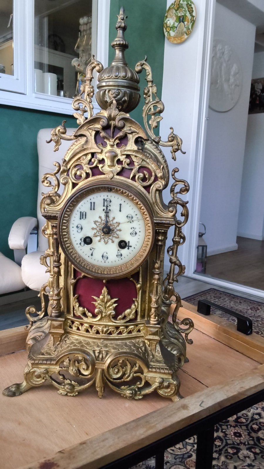 Antieke Franse bronzen pendule klok goud en rood, Ophalen of Verzenden