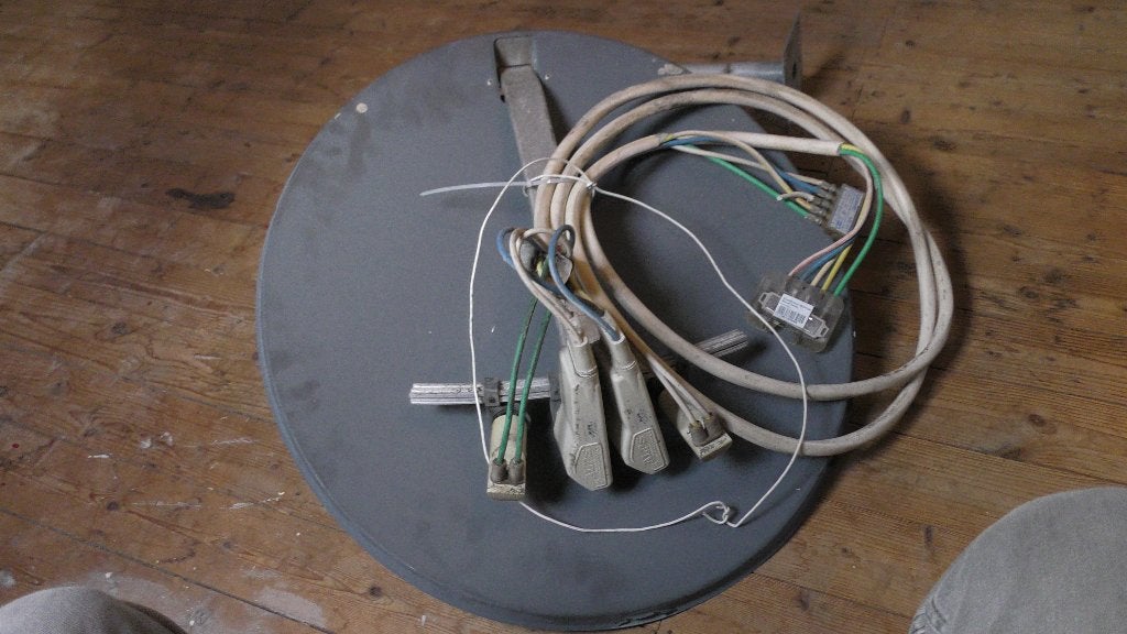 schotel antenne, Ophalen, Zo goed als nieuw, Overige merken