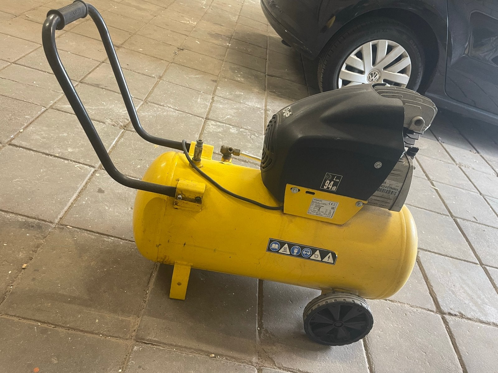 Stanley compressor mist onderdelen, Doe-het-zelf en Verbouw, Compressors, Ophalen, Gebruikt, 6 tot 10 bar, 25 tot 100 liter