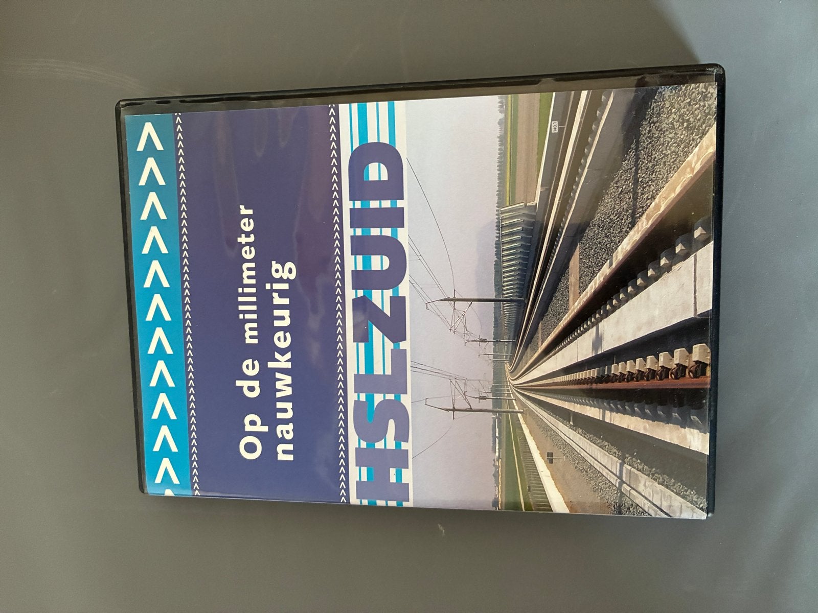 DVD HSL Zuid: Op de millimeter nauwkeurig, Cd's en Dvd's, Ophalen of Verzenden, Gebruikt, Wetenschap of Techniek