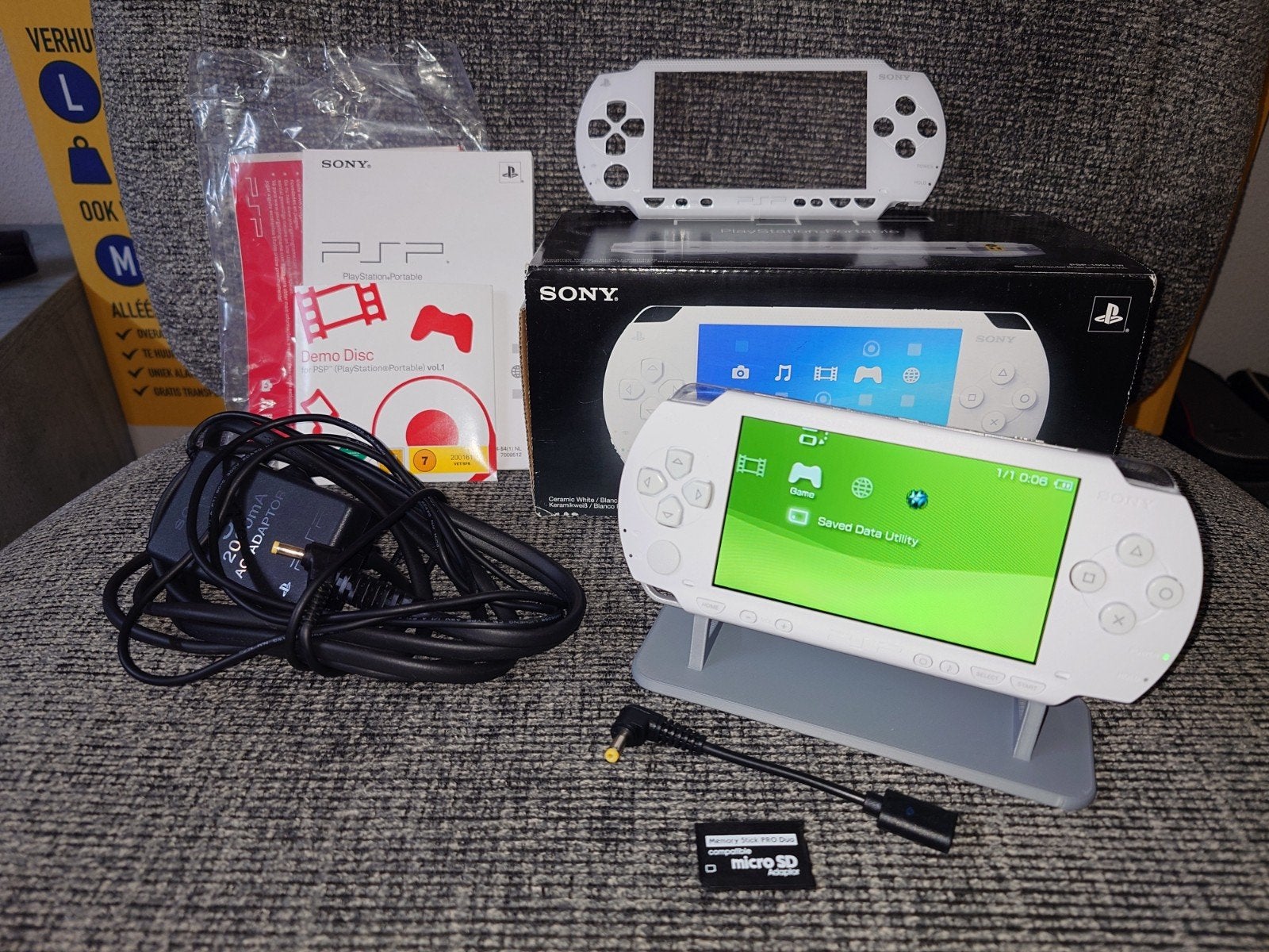 PSP 1004 white | IPS scherm | Gebleekt | Doos en toebehoren, Spelcomputers en Games, Spelcomputers | Sony PSP, Ophalen, Refurbished