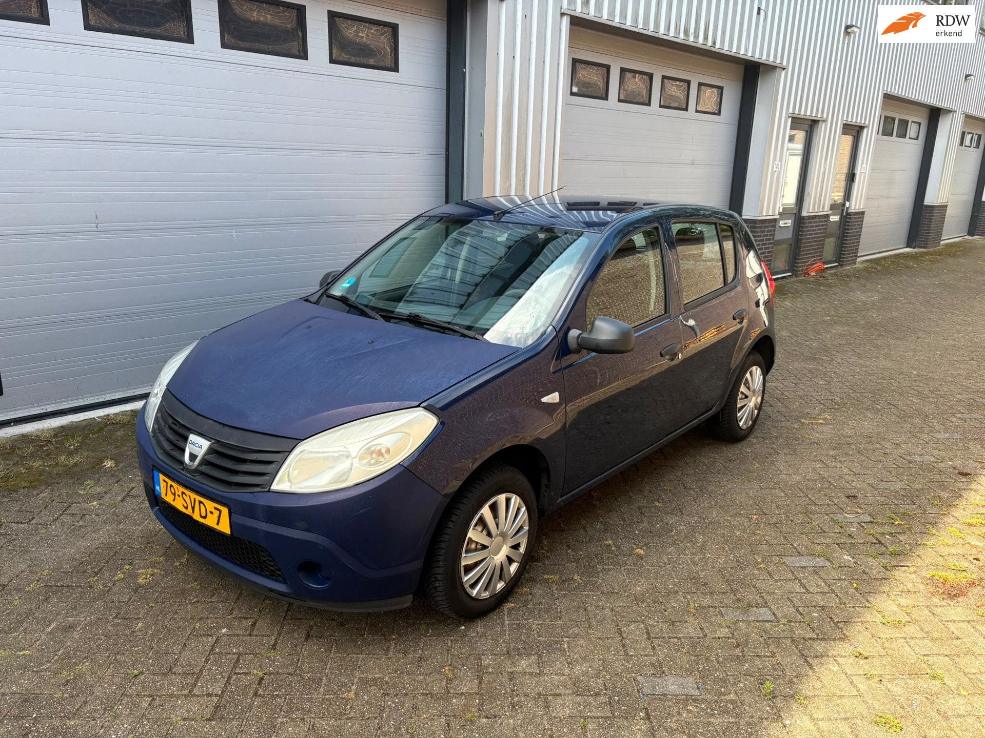 Dacia Sandero 1.2!, Auto's, Voorwielaandrijving, Gebruikt, 31 €/maand, Blauw