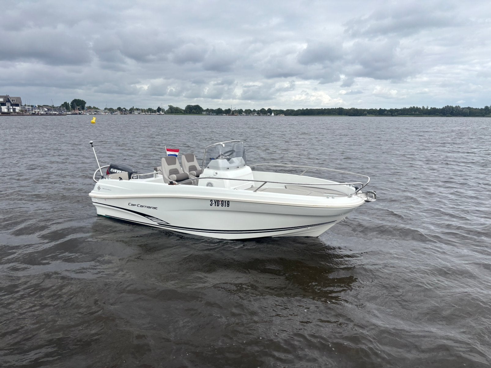 Jeanneau Cap Camarat 4.7 CC - Evinrude 60 PK E-TEC - trailer, Watersport en Boten, 60 pk, Elektrische start, Zo goed als nieuw