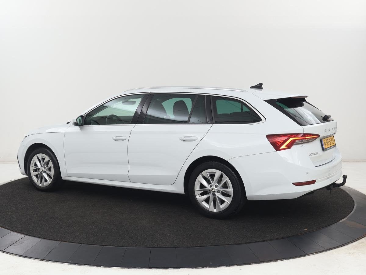 Skoda Octavia 1.0 TSI Business Edition | Stoelverwarming | T, Auto's, Skoda, Stof, Gebruikt, Wit, Origineel Nederlands