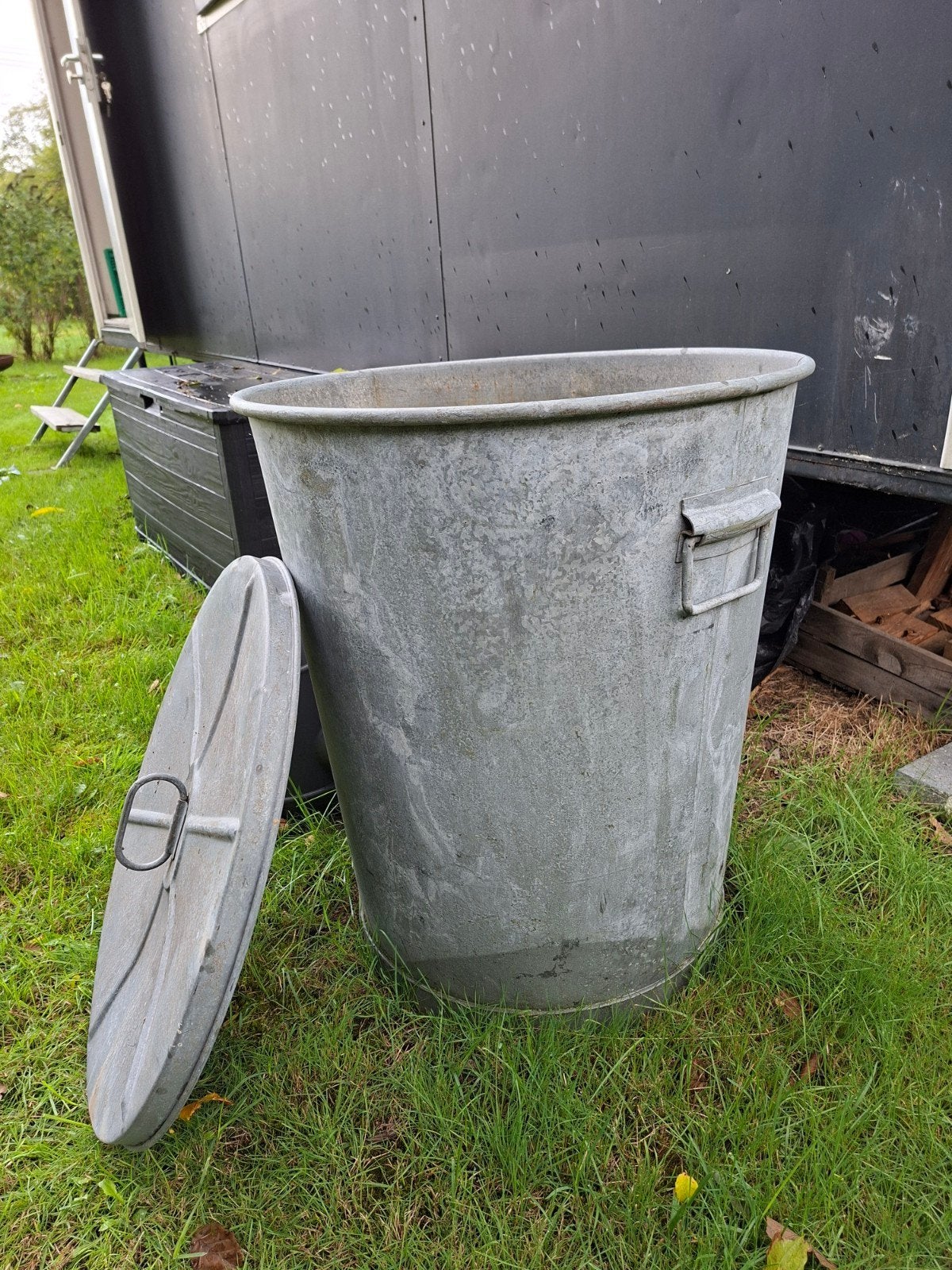 Mooie grote waterdichte zinken emmer, Tuin en Terras, 150 liter of meer, Ophalen, Gebruikt