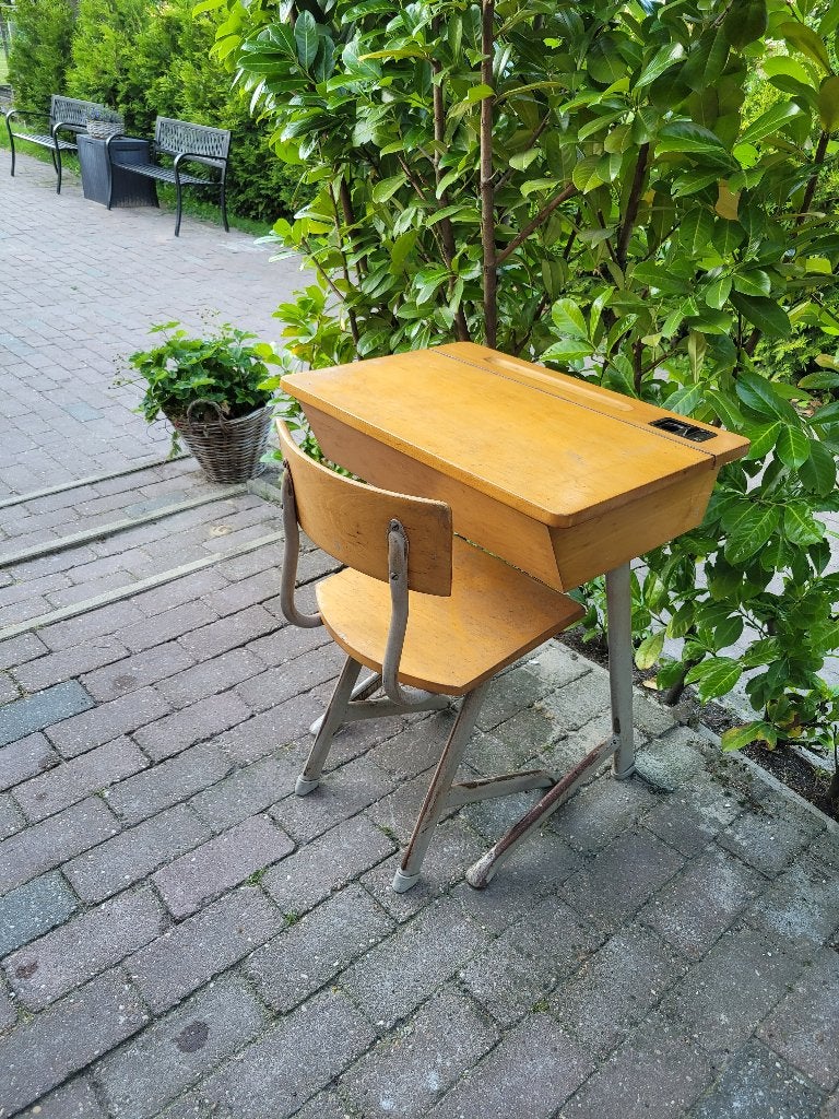 Kinder schoolbureau met stoel, Ophalen, Gebruikt, Tafel(s) en Stoel(en)