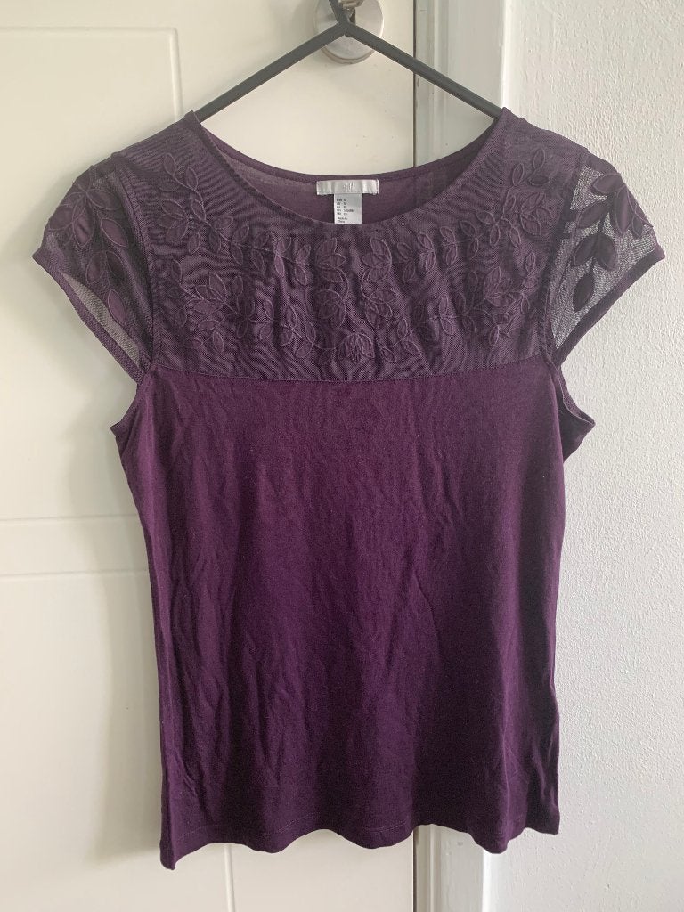 H&M bordeaux rood top shirt met borduursel maat S, H&M, Nieuw, Ophalen of Verzenden, Korte mouw