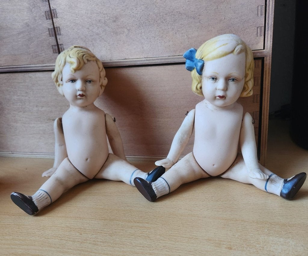 Twee Antieke  Popjes, Ophalen of Verzenden